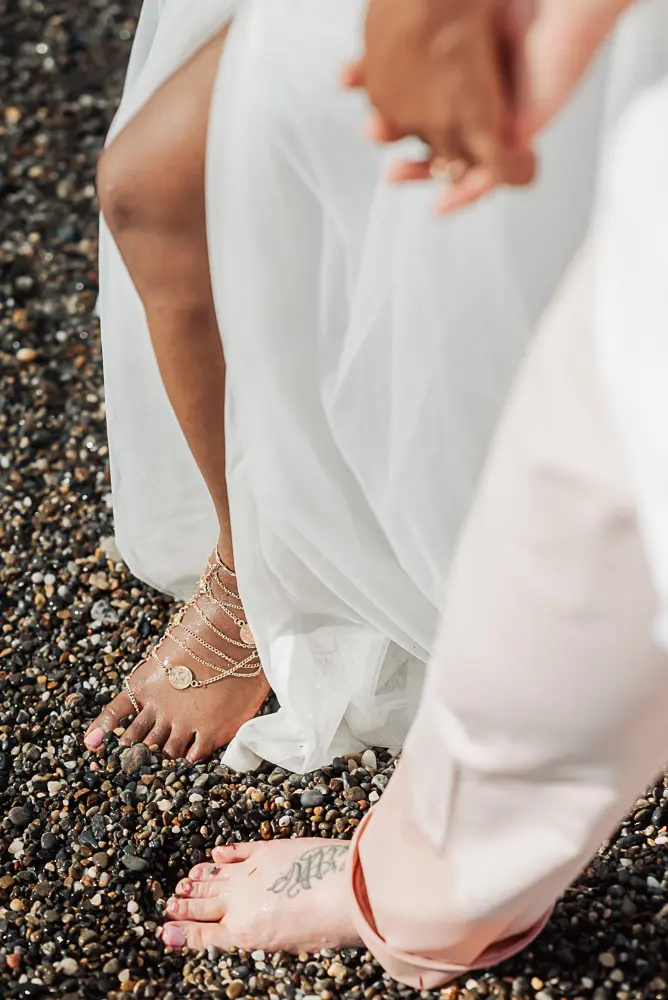 the details on the feet, jewelry and tatoos