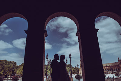 sevilla-ceremonies_03 Happy couple eloping in Paris
