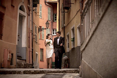 nice-ceremonies-06 Happy couple eloping in Paris