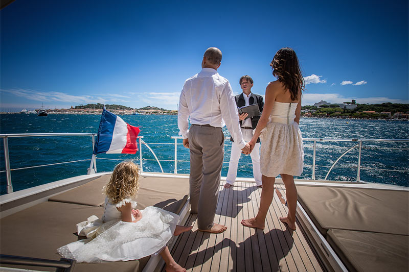 Original vow renewal ceremony in Europe in a boat Original vow renewal ceremony in Europe in a boat