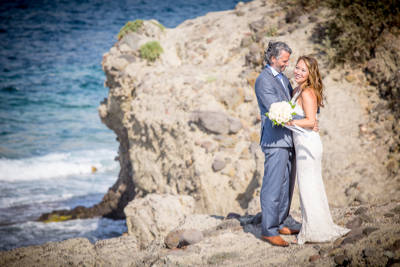 Couple renew their wedding vows in secret beach spot in Greece, Crete Couple renew their wedding vows in secret beach spot in Greece, Crete