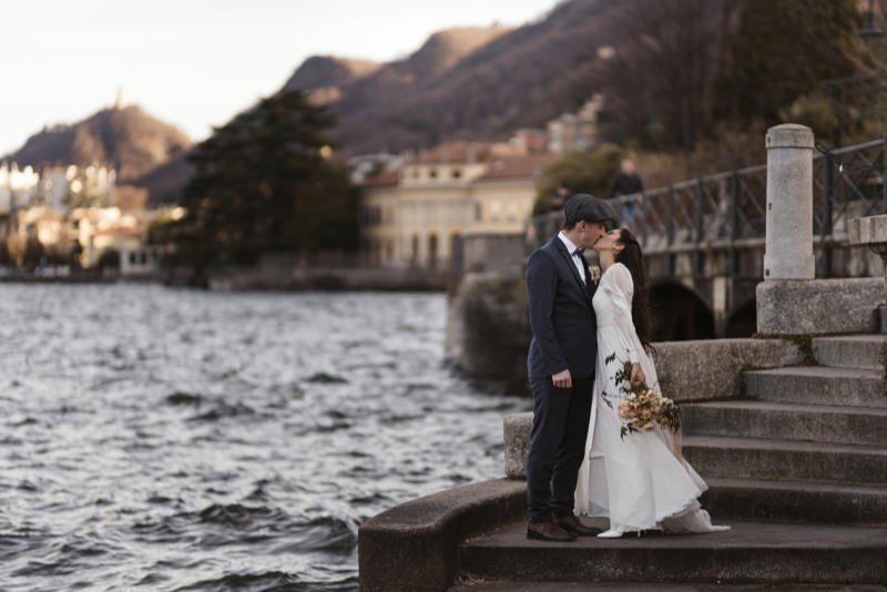 romantic-vintage-vow-renewal-in-lake-como