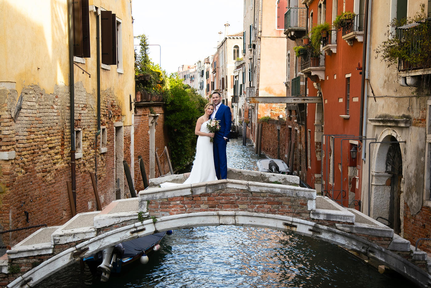 This tiny bridge is perfect for a very intimate ceremony, the couple is posing for a photo