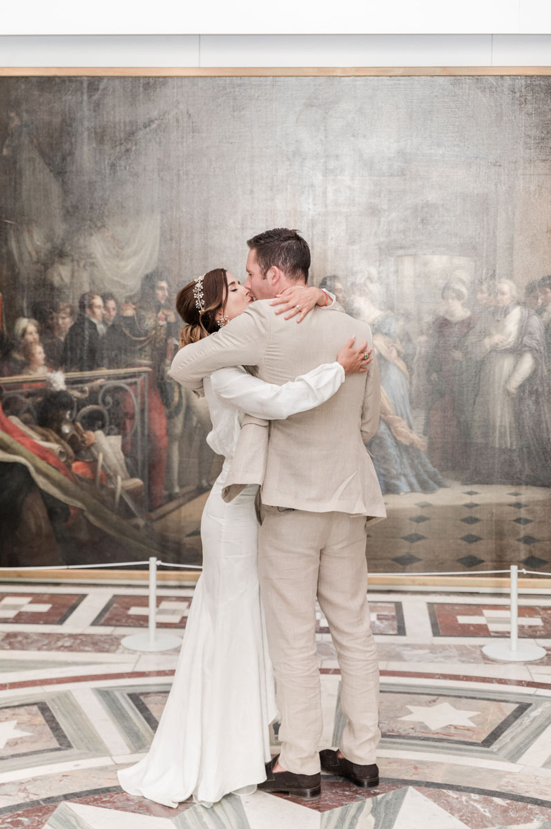 the groom can kiss the bride, the classical moment