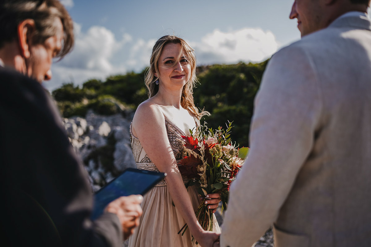 Th ebride looking at th egroom during the speach of the celebrant