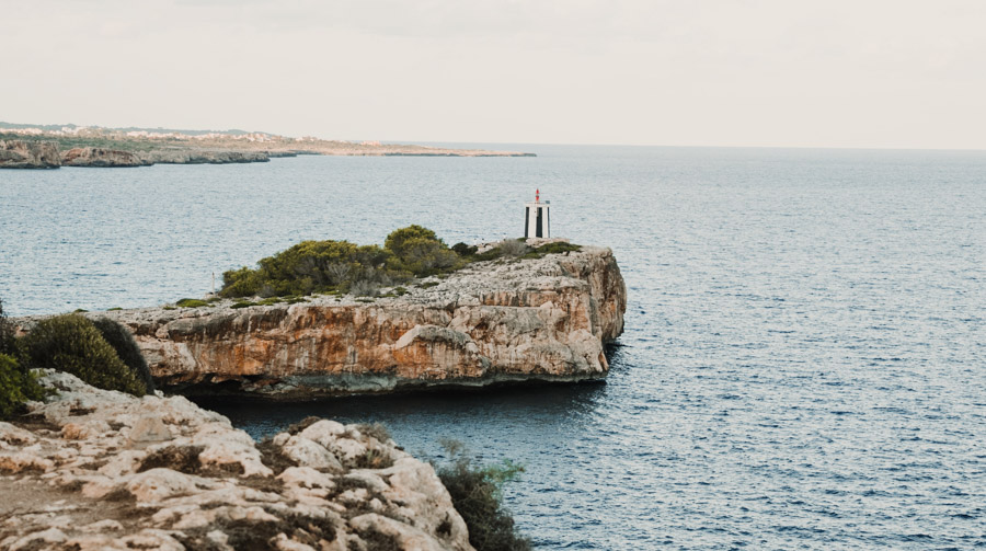 the cliffs are everywhere around the island