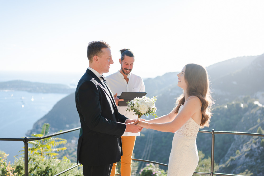 The reading of their first date during the speech of the celebrant