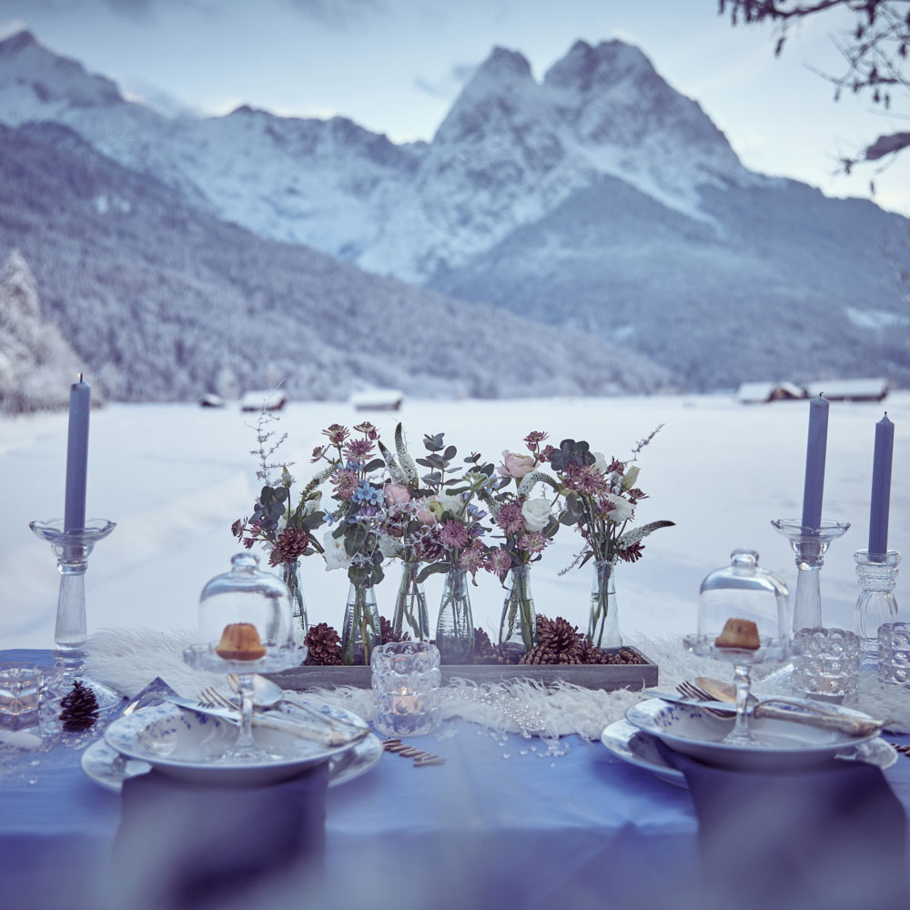 the perfect setting facing the mountain for an intimate dinner of vow renewal in Tyrol, Austria