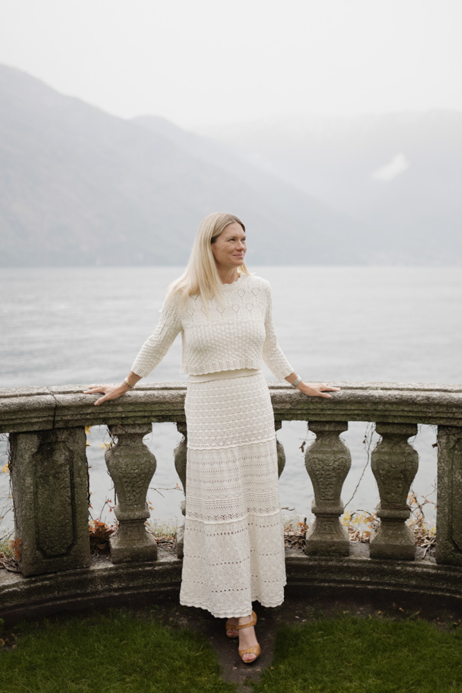 the bride at the balcony