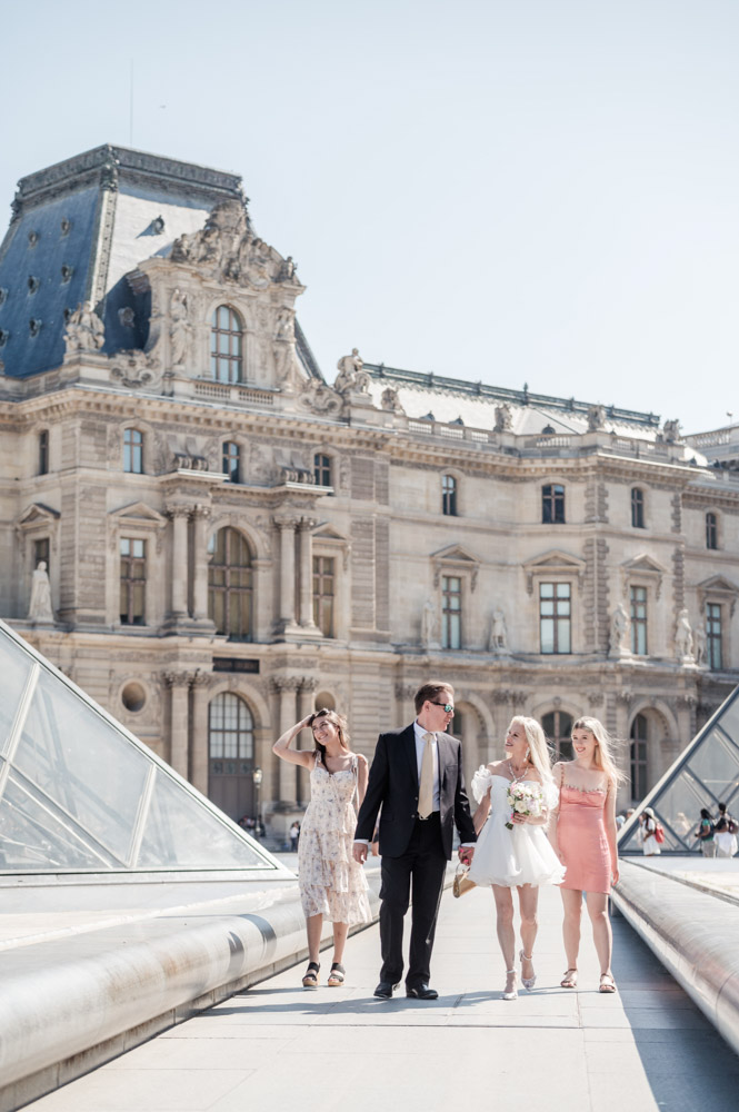 The Louvre Pyramid courtyard allows to walk around the Pyramid