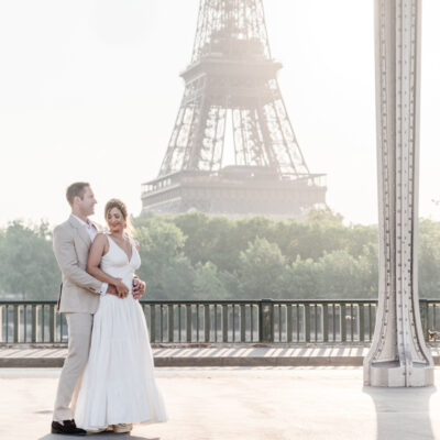 Bir Hakeim elopement-80-004 the couple at Bir Hakeim bridge at sunrise