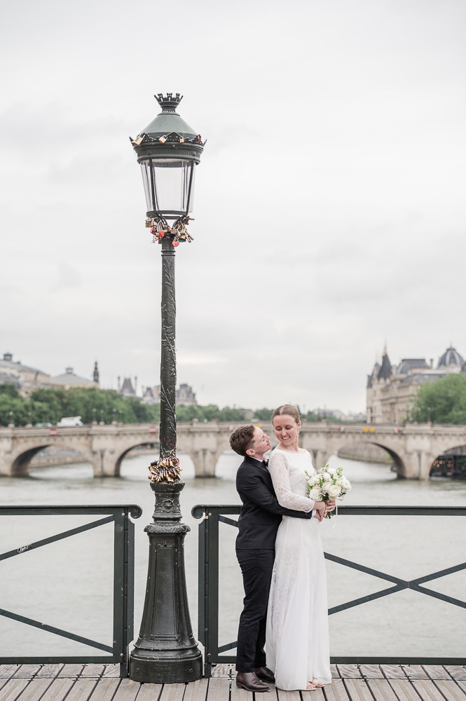 Elopement ceremony at Pont des Arts Paris with Eiffel Tower view