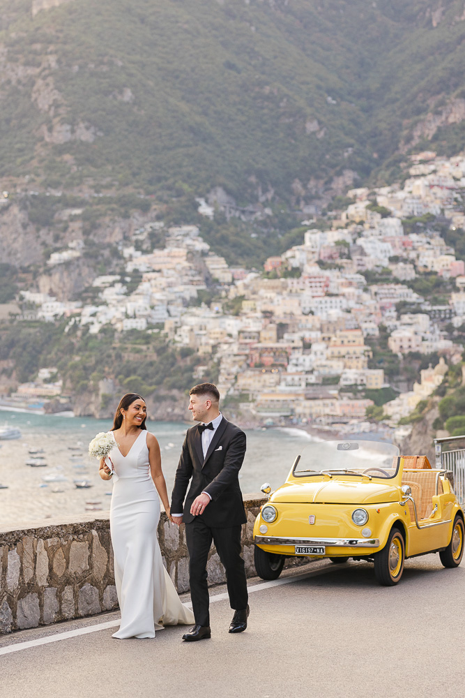 The photo the client always: the view on the Positano bay taken from the road