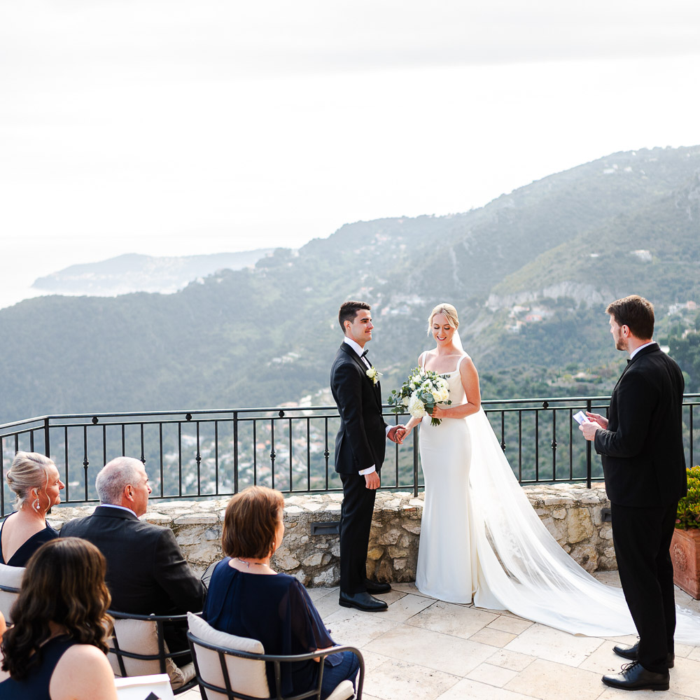 Wedding in french riviera-80-005 micro wedding in French riviera with the guests above the cannes Bay