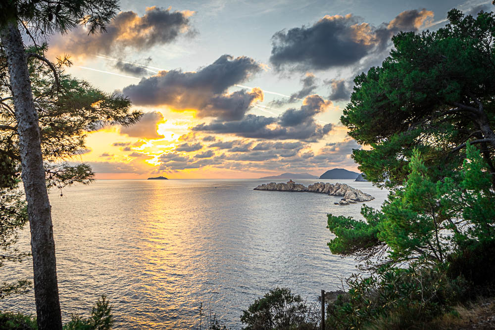 Elopement Wedding in Dubrovnik – 036 The sea viewpoint for the ceremony in Dubrovnik