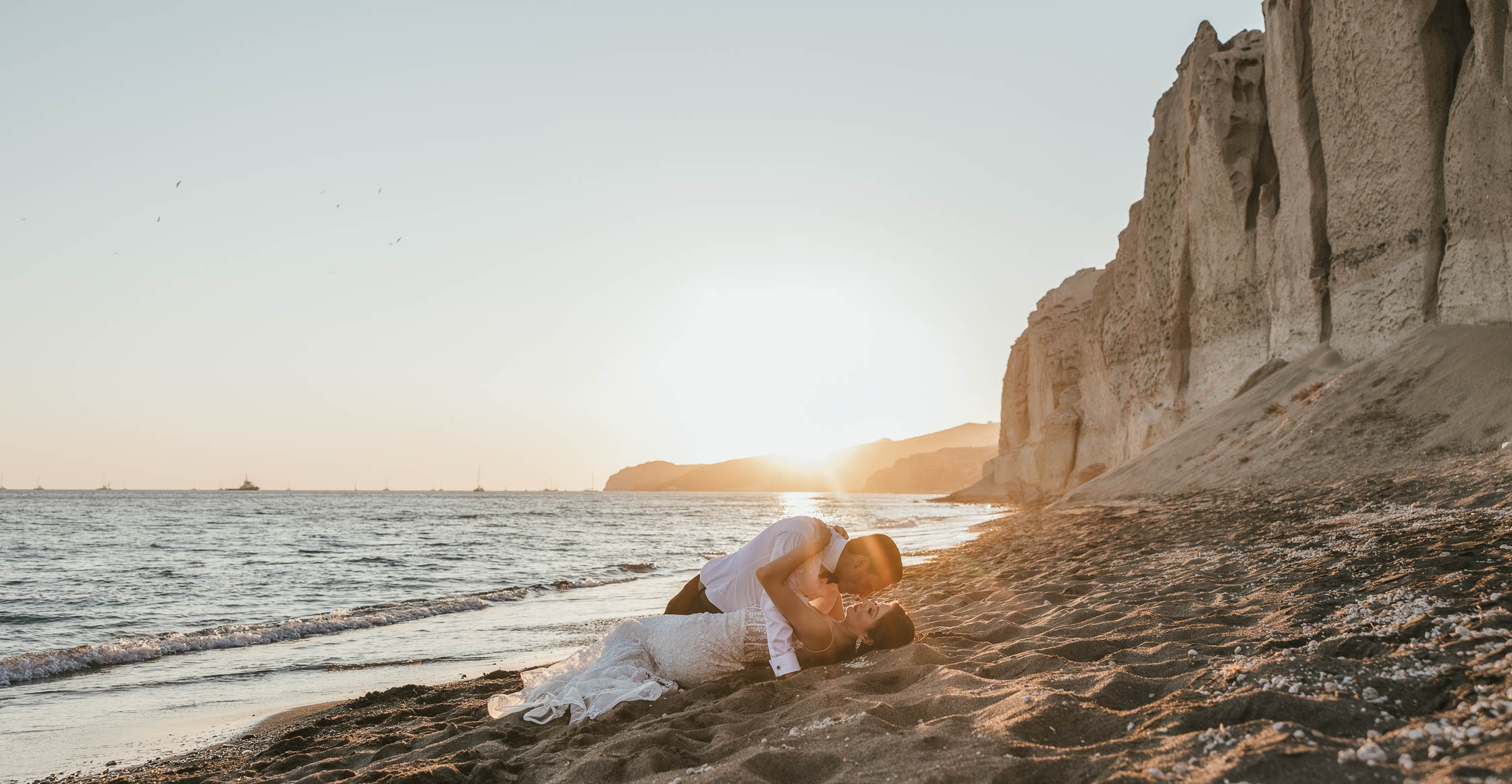 1 wedding, 4 destinations-Santorini – 001