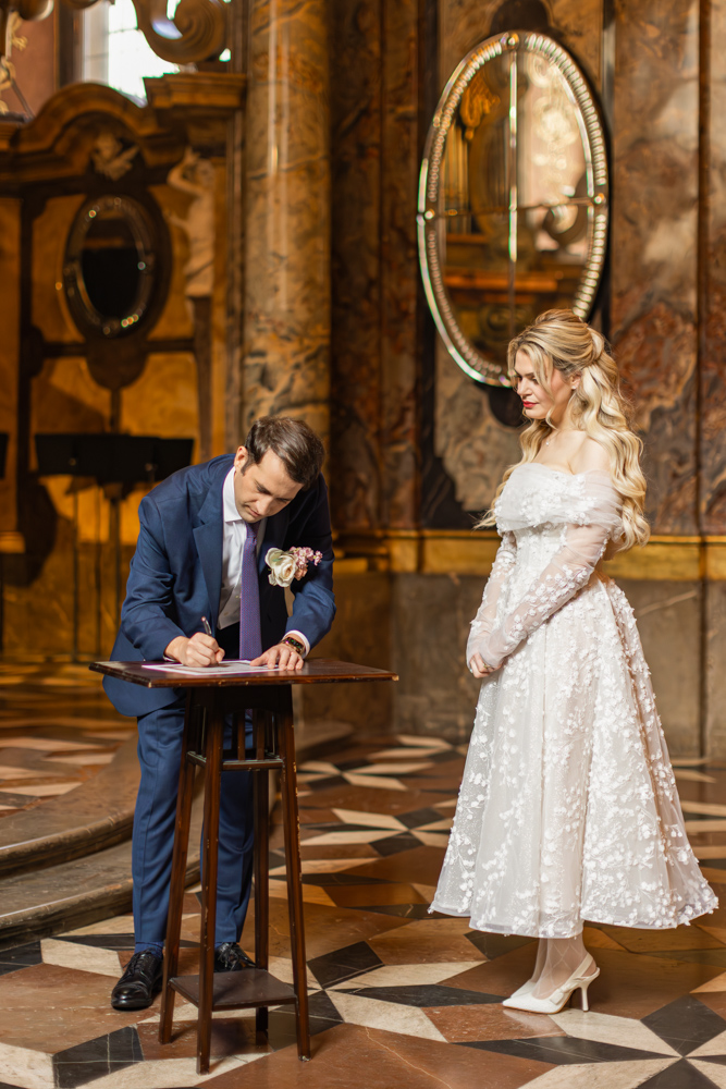 Elopement wedding in Prague-16