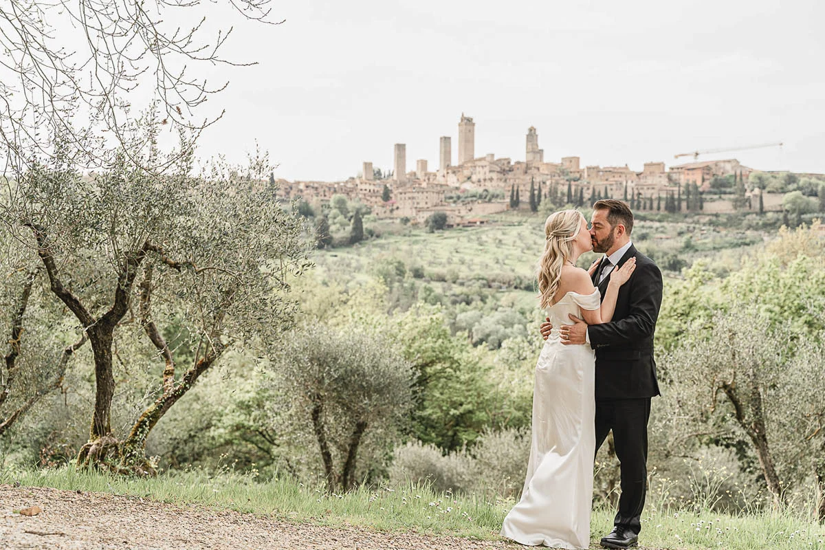 elopment wedding in Tuscany-San Galgano-45